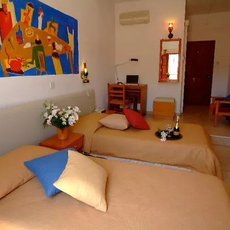 Kiniras Traditional & Restaurant Hotel Paphos